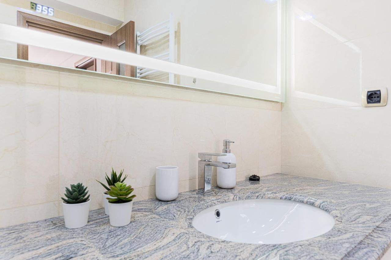 Isaran 2d4e Apartment Brașov
