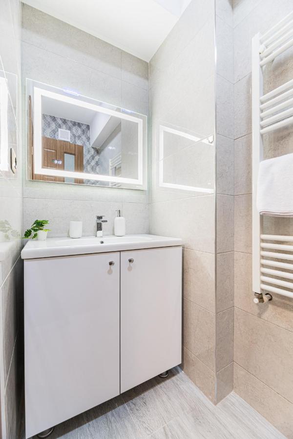 Isaran 2d4e Apartment Brașov