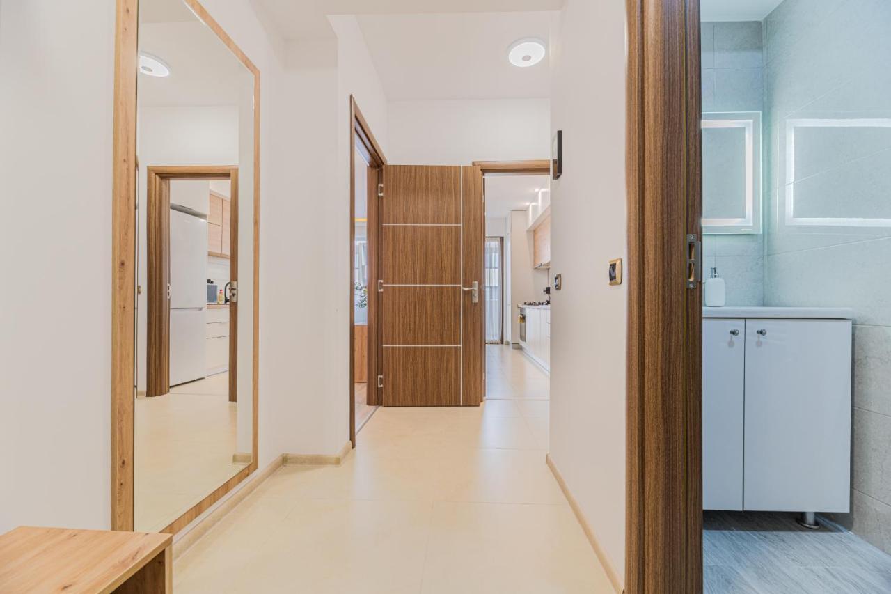 Isaran 2d4e Apartment Brașov