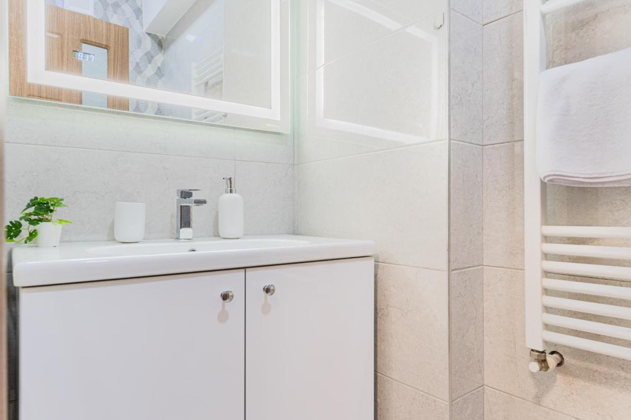Isaran 2d4e Apartment *