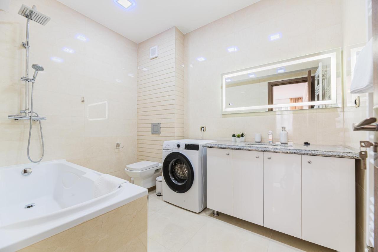 Isaran 2d4e Apartment